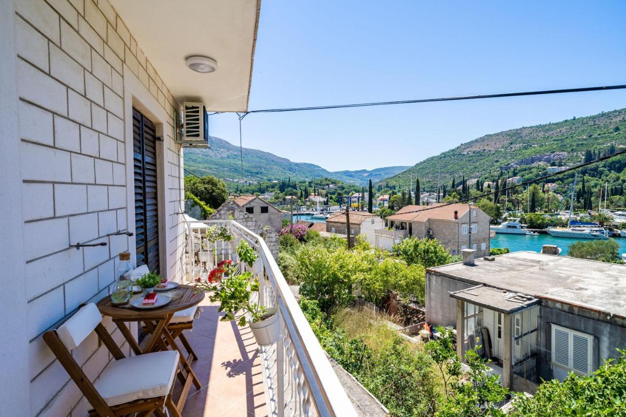 Lägenhet House Of Artichoke With Amazing Sea View, Dubrovnik *